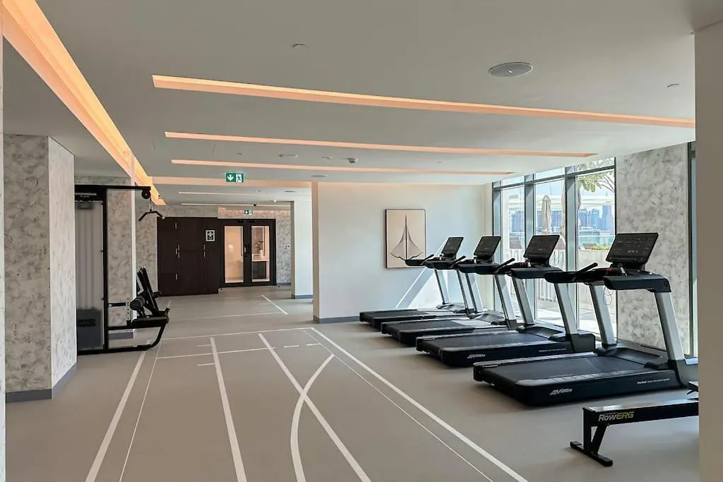 Higuests - Marina Retreat, Luxurious 3Br Steps From The Beach Dubai