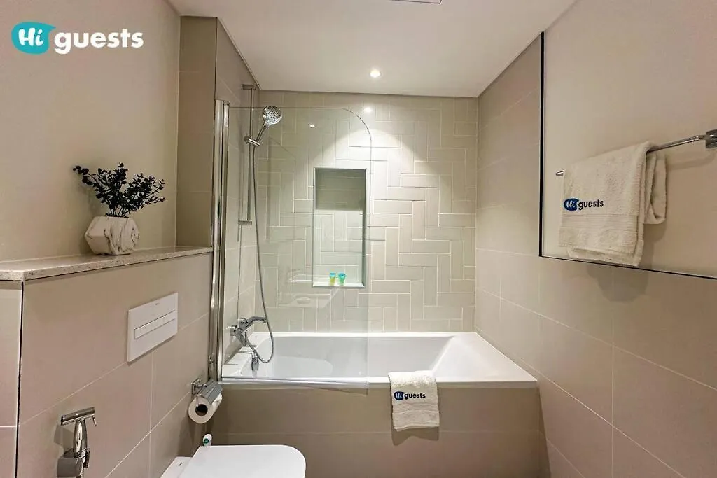 Higuests - Marina Retreat, Luxurious 3Br Steps From The Beach Dubai Apartment