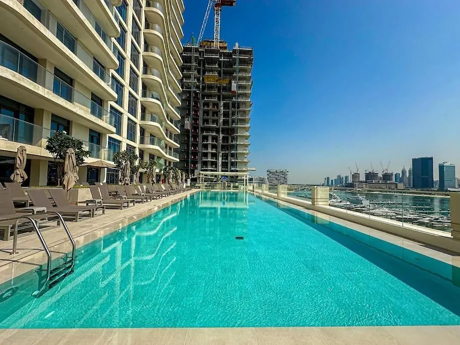 Higuests - Marina Retreat, Luxurious 3Br Steps From The Beach Dubai Apartment
