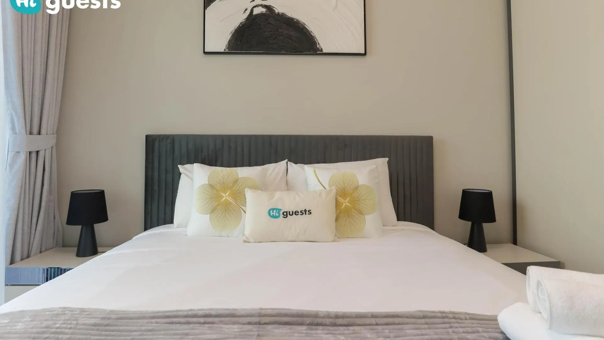 Higuests - Marina Retreat, Luxurious 3Br Steps From The Beach Dubai Apartment