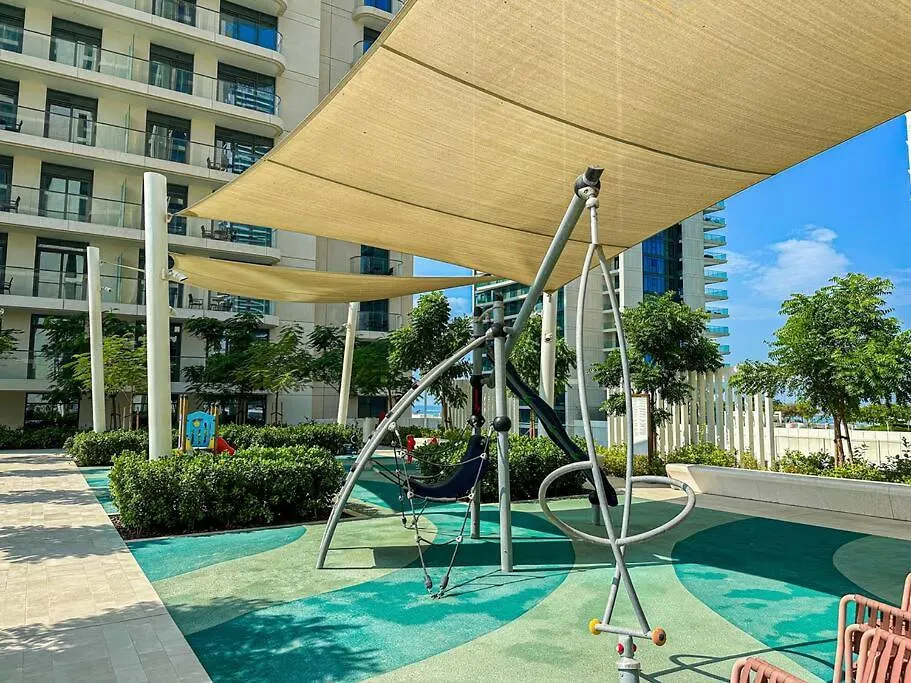 Apartment Higuests - Marina Retreat, Luxurious 3Br Steps From The Beach Dubai
