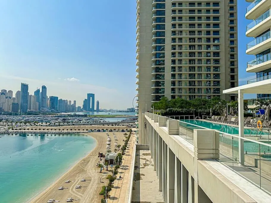 Higuests - Marina Retreat, Luxurious 3Br Steps From The Beach Dubai Apartment