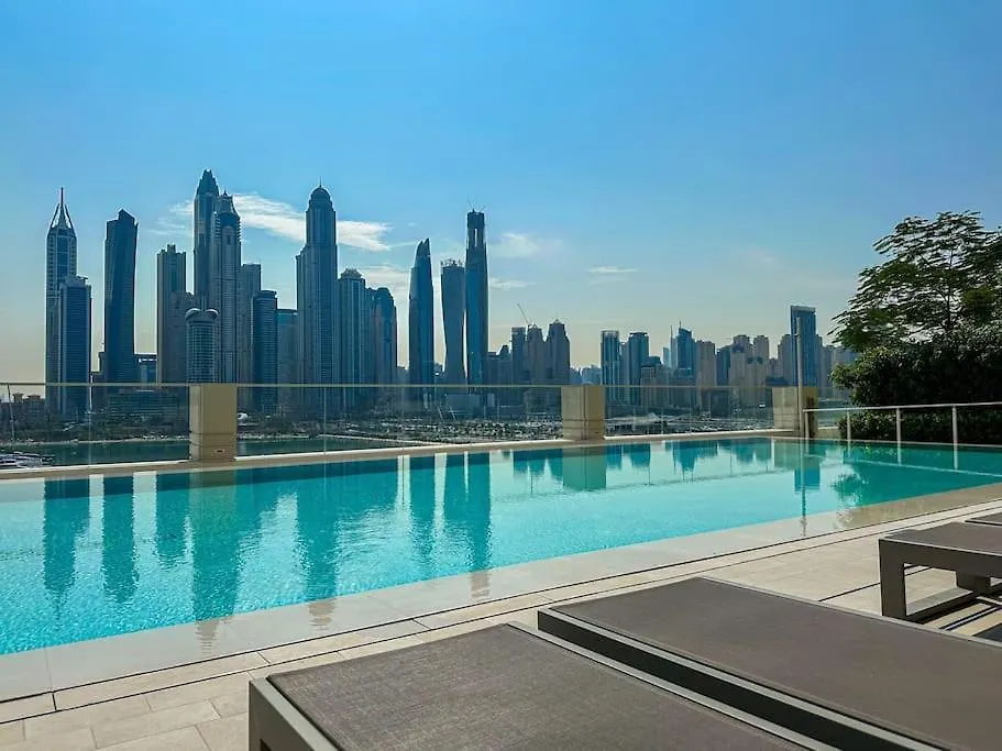 Higuests - Marina Retreat, Luxurious 3Br Steps From The Beach Dubai