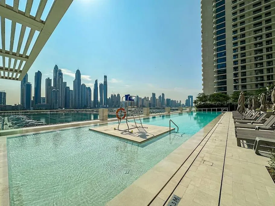 Apartment Higuests - Marina Retreat, Luxurious 3Br Steps From The Beach Dubai